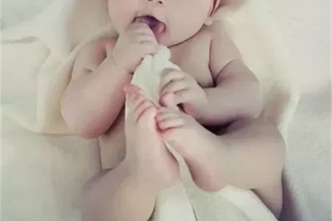 夏季怎么穿可以避免哈尔滨捐卵宝宝感冒受凉？生病要怎么穿？